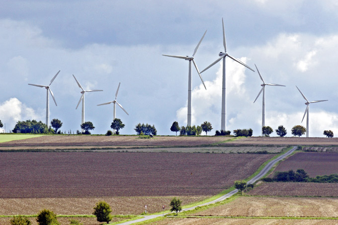 Windkraftanlagen - Foto: Dr. Margret Bunzel-Drüke